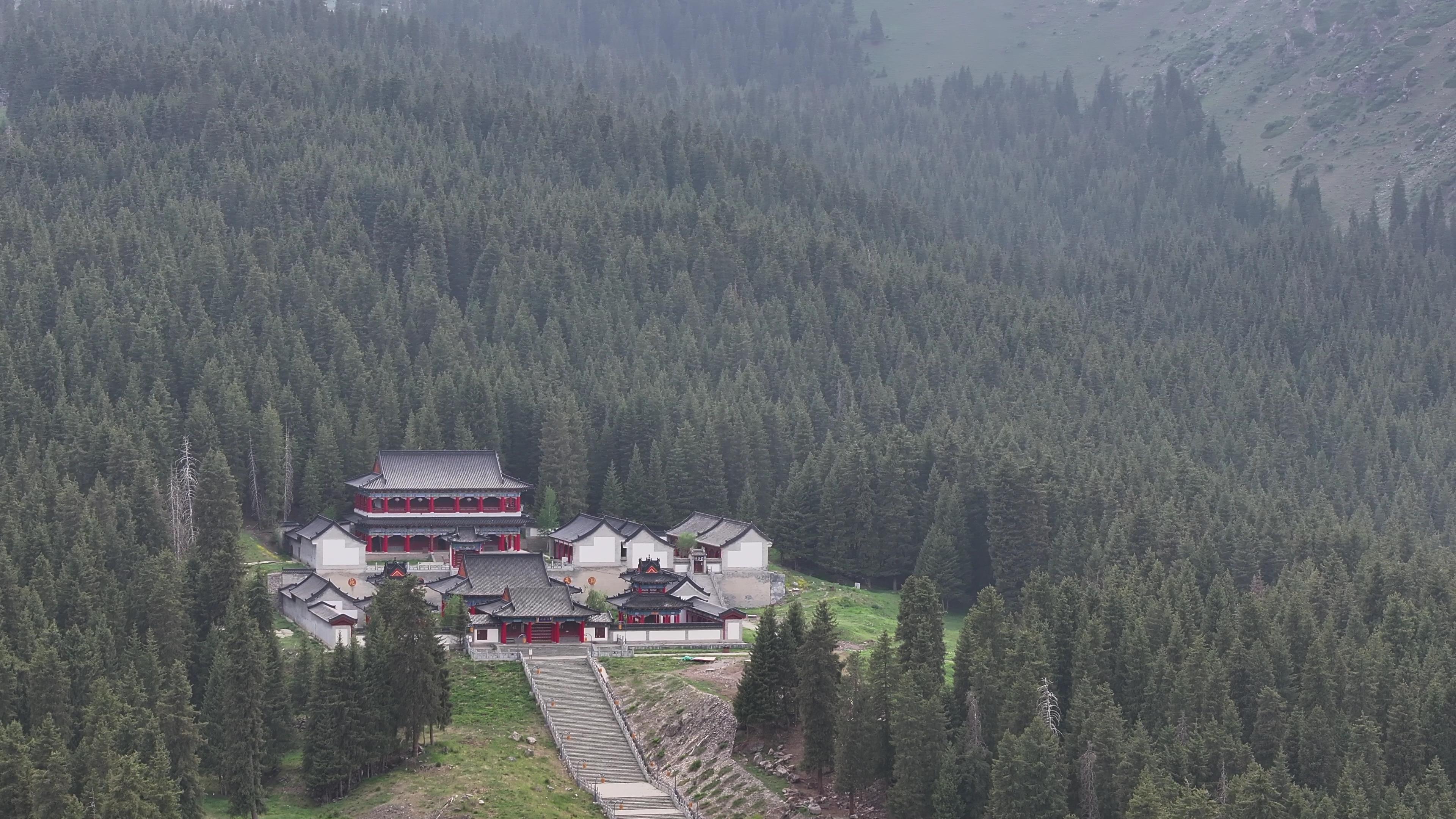 1月份去那拉提旅游_1月份去那拉提旅游合适吗